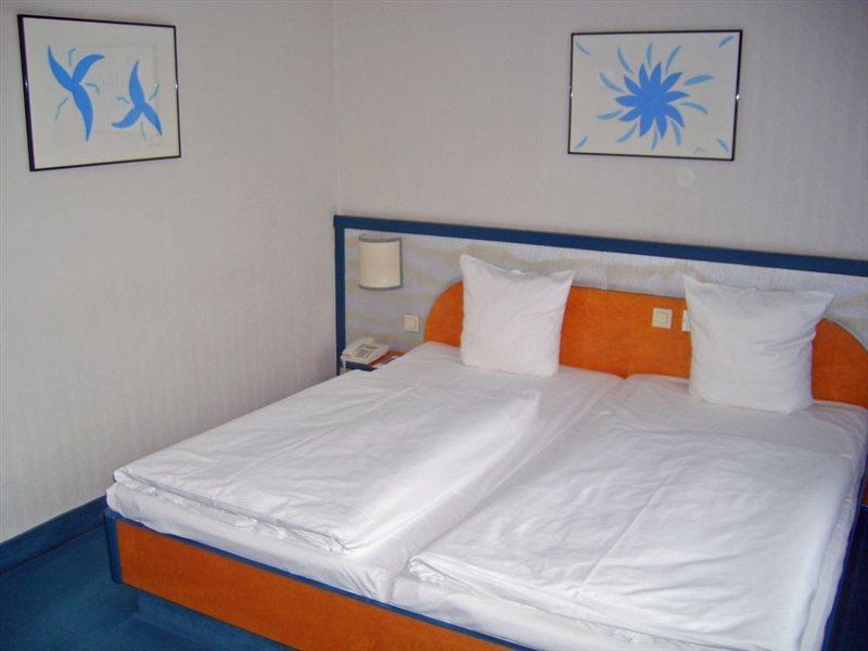 Sorat Hotel Berlin Exterior photo