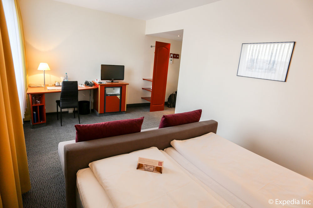 Sorat Hotel Berlin Exterior photo