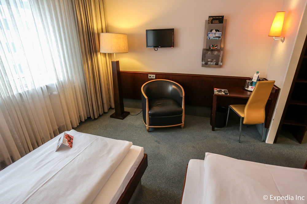Sorat Hotel Berlin Exterior photo