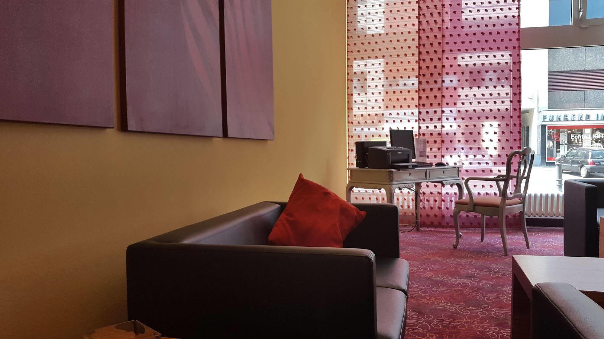 Sorat Hotel Berlin Interior photo